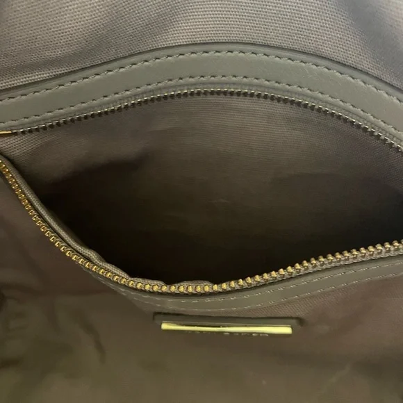 Authentic Tory Burch Satchel - Picture 8 of 14